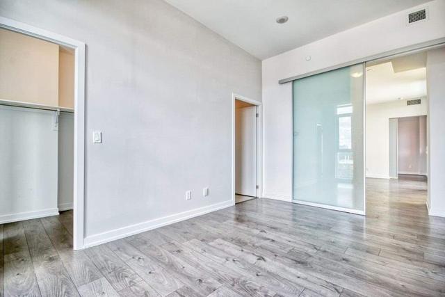 721 - 297 College St, Condo with 2 bedrooms, 2 bathrooms and 1 parking in Toronto ON | Image 6