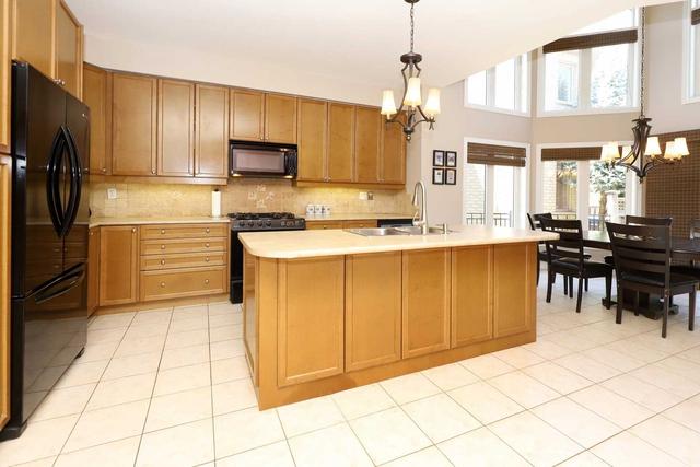 1229 Agram Dr, House attached with 3 bedrooms, 4 bathrooms and 4 parking in Oakville ON | Image 37