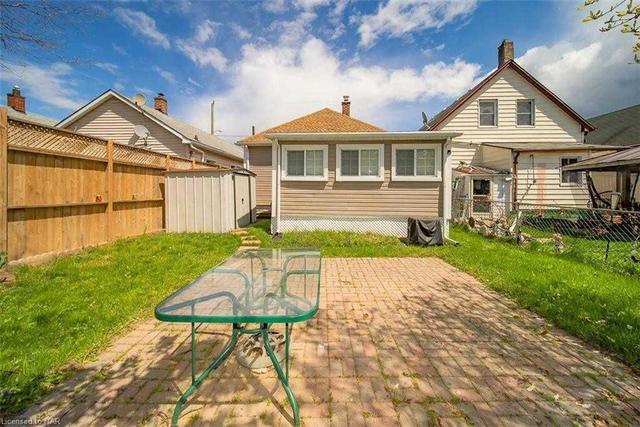 9 Wilson St, House detached with 3 bedrooms, 1 bathrooms and 0 parking in St. Catharines ON | Image 14