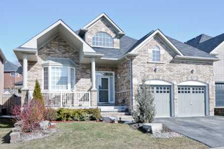 860 Coldstream St, House detached with 2 bedrooms, 3 bathrooms and 4 parking in Oshawa ON | Image 1