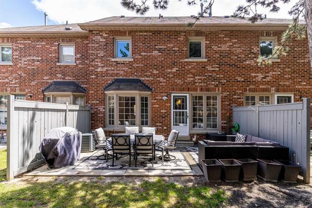 85 Alameda Circ, Townhouse with 4 bedrooms, 4 bathrooms and 2 parking in Vaughan ON | Image 19