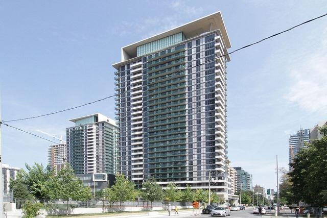 419 - 70 Roehampton Ave, Condo with 2 bedrooms, 2 bathrooms and 1 parking in Toronto ON | Image 1