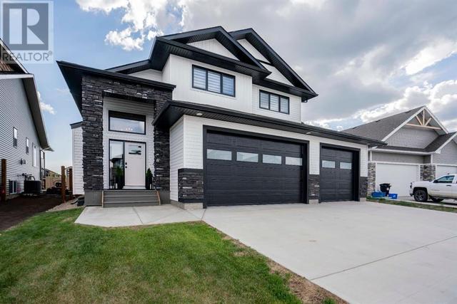 10517 149a Avenue, House detached with 5 bedrooms, 3 bathrooms and 6 parking in Grande Prairie County No. 1 AB | Card Image