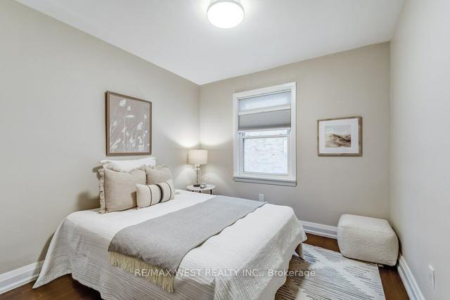 12 Charleston Rd, House detached with 3 bedrooms, 2 bathrooms and 7 parking in Toronto ON | Image 5