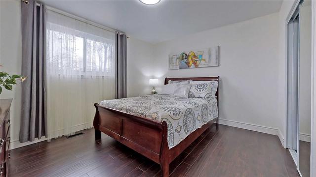 7328 Manion Rd, House detached with 3 bedrooms, 2 bathrooms and 5 parking in Mississauga ON | Image 10