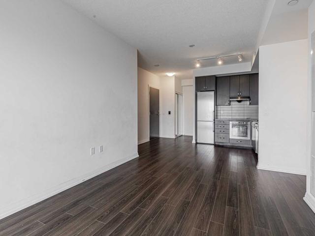 3011 - 55 Ann O'reilly Rd, Condo with 2 bedrooms, 2 bathrooms and 1 parking in Toronto ON | Image 5