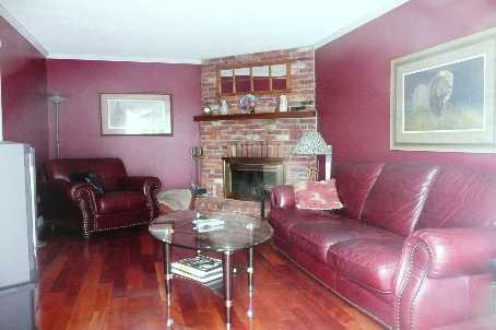 602 Sunnyvale Cres, House detached with 4 bedrooms, 3 bathrooms and 2 parking in Milton ON | Image 4