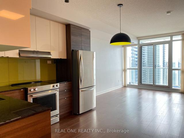 2710 - 121 Mcmahon Dr, Condo with 1 bedrooms, 1 bathrooms and 1 parking in Toronto ON | Image 14