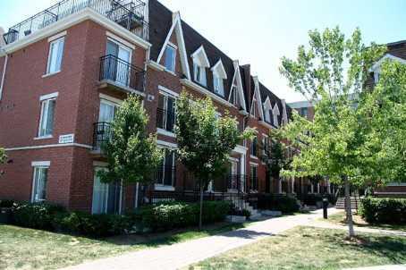 t1526 - 26 Laidlaw St, Townhouse with 2 bedrooms, 1 bathrooms and 1 parking in Toronto ON | Image 1