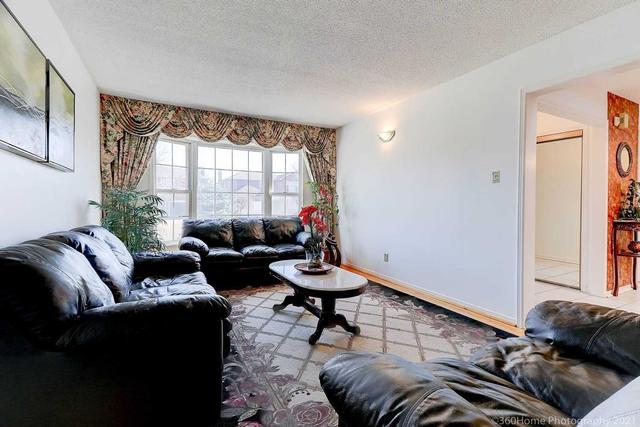 2113 The Chase, House detached with 5 bedrooms, 5 bathrooms and 5 parking in Mississauga ON | Image 3