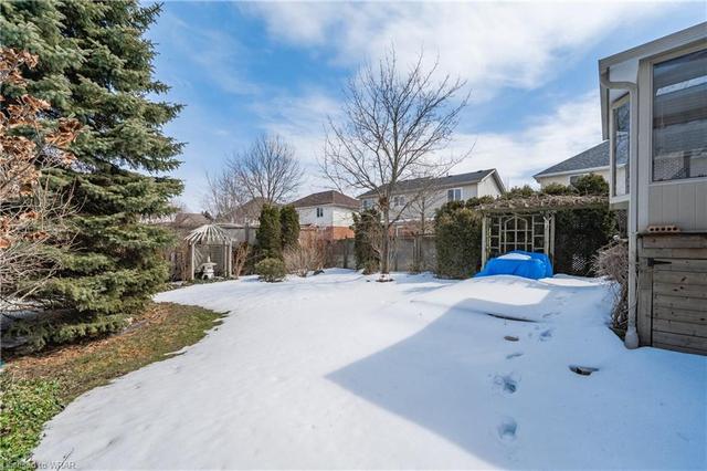 514 Yorkshire Drive, House detached with 4 bedrooms, 3 bathrooms and 4 parking in Waterloo ON | Image 31