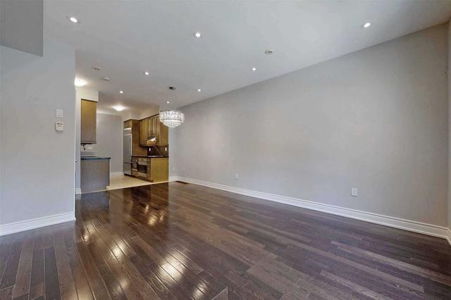 2150 Bayview Ave, Townhouse with 3 bedrooms, 3 bathrooms and 2 parking in Toronto ON | Image 36