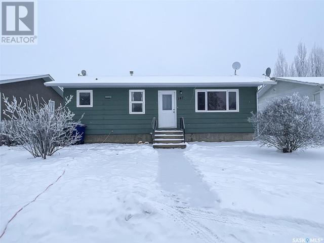 147 4th Street W, House detached with 4 bedrooms, 2 bathrooms and null parking in Pierceland SK | Image 11