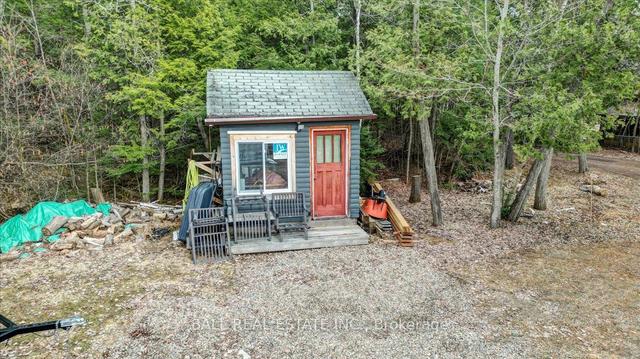 42195 Combermere Rd, House detached with 3 bedrooms, 1 bathrooms and 10 parking in Madawaska Valley ON | Image 30