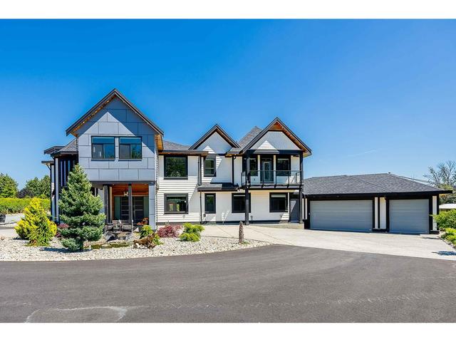 2508 232 Street, House detached with 5 bedrooms, 6 bathrooms and null parking in Langley BC | Image 2