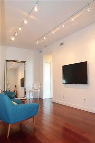 1001 - 38 Niagara St, Condo with 2 bedrooms, 2 bathrooms and 1 parking in Toronto ON | Image 13