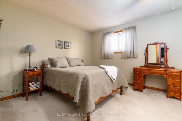 a - 67 Silver St, Townhouse with 3 bedrooms, 2 bathrooms and 2 parking in Brant ON | Image 22