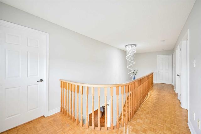 402 Forest Dr, House detached with 4 bedrooms, 5 bathrooms and 4 parking in Vaughan ON | Image 16