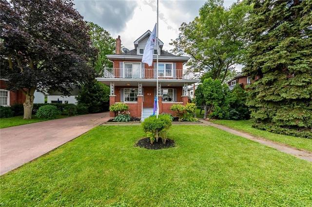 52 King Street E, House detached with 5 bedrooms, 1 bathrooms and 3 parking in Haldimand County ON | Image 2