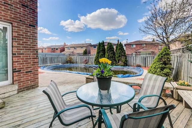 3159 Galbraith Dr, House detached with 4 bedrooms, 3 bathrooms and 6 parking in Mississauga ON | Image 21