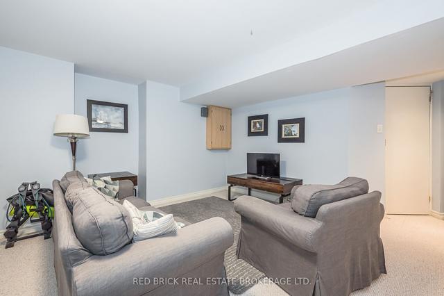 61 Gibbs Cres, House detached with 3 bedrooms, 3 bathrooms and 4 parking in Guelph ON | Image 29