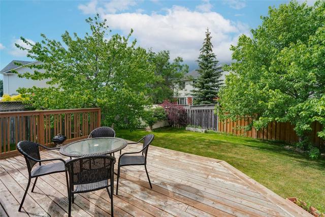 1611 Ramshaw Cres, House detached with 4 bedrooms, 3 bathrooms and 3 parking in Milton ON | Image 11