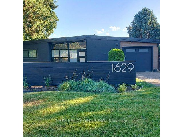1629 Mountain Ave, House detached with 2 bedrooms, 1 bathrooms and 2 parking in Kelowna BC | Image 8