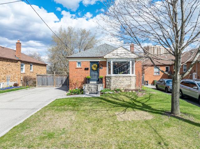 45 Mayall Ave, House detached with 3 bedrooms, 2 bathrooms and 8 parking in Toronto ON | Image 23