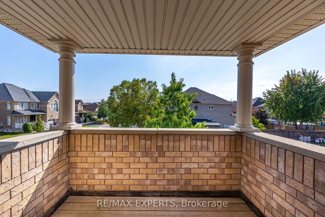 54 Mediterra Dr, House semidetached with 3 bedrooms, 3 bathrooms and 3 parking in Vaughan ON | Image 14