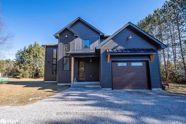 16 Austin Dr, House detached with 3 bedrooms, 3 bathrooms and 6 parking in Kawartha Lakes ON | Image 1