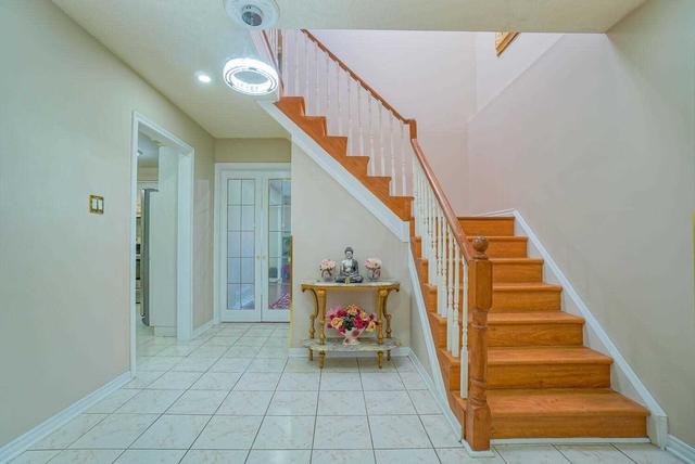40 Hudson Dr, House detached with 4 bedrooms, 4 bathrooms and 6 parking in Brampton ON | Image 36