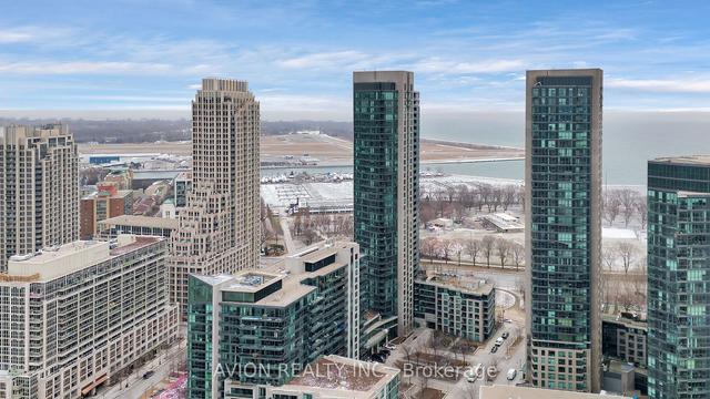 1805 - 215 Fort York Blvd, Condo with 2 bedrooms, 1 bathrooms and 1 parking in Toronto ON | Image 8