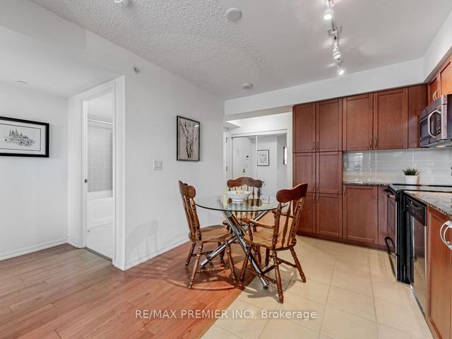 1019 - 800 Lawrence Ave W, Condo with 1 bedrooms, 1 bathrooms and 1 parking in Toronto ON | Image 3