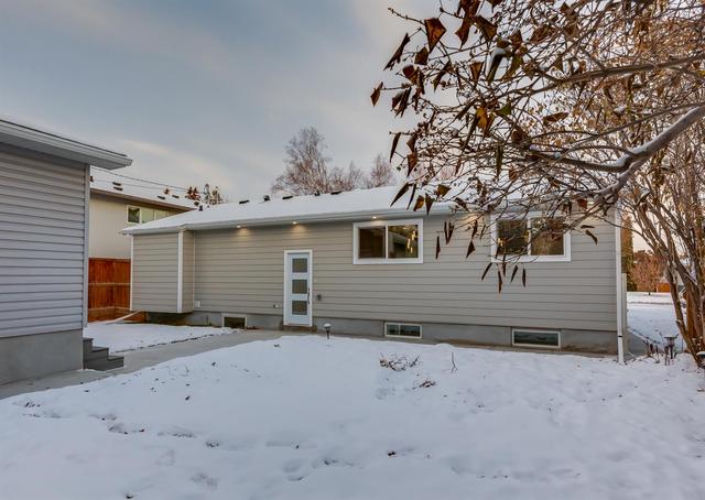 8611 7 Street Sw, House detached with 4 bedrooms, 3 bathrooms and 2 parking in Calgary AB | Image 48