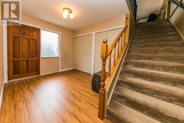 23215 141 Avenue, House detached with 4 bedrooms, 2 bathrooms and 15 parking in Maple Ridge BC | Image 11