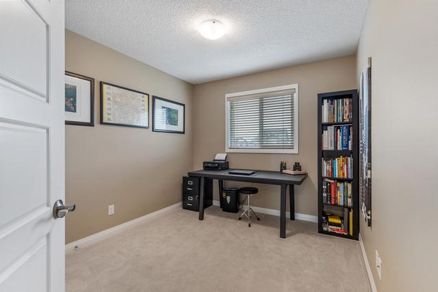66 Masters Crescent Se, House detached with 3 bedrooms, 2 bathrooms and 4 parking in Calgary AB | Image 17