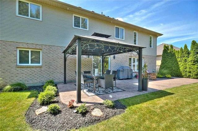 3197 Matthews Dr, House detached with 3 bedrooms, 3 bathrooms and 6 parking in Niagara Falls ON | Image 18