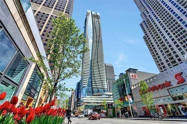 809 - 1 Bloor St E, Condo with 1 bedrooms, 2 bathrooms and null parking in Toronto ON | Image 1