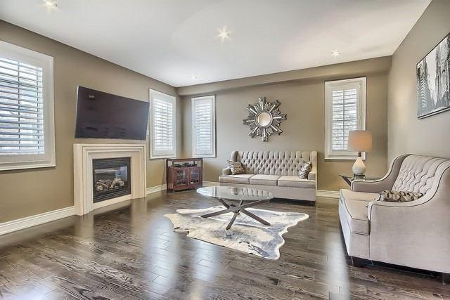 38 Dunrobin Cres, House detached with 4 bedrooms, 4 bathrooms and 4 parking in Vaughan ON | Image 10