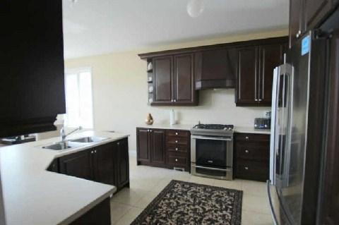 23 Adastra Pl, House detached with 4 bedrooms, 4 bathrooms and 2 parking in Brampton ON | Image 7