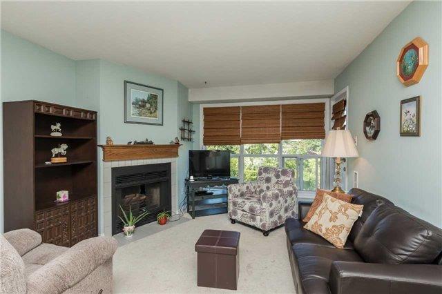105 - 120 Bell Farm Rd, Condo with 3 bedrooms, 2 bathrooms and 1 parking in Barrie ON | Image 7