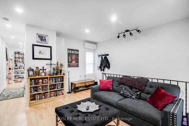 1918 Gerrard St E, Home with 2 bedrooms, 4 bathrooms and 2 parking in Toronto ON | Image 31