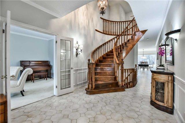 1030 Rouge Valley Dr, House detached with 4 bedrooms, 4 bathrooms and 4 parking in Pickering ON | Image 2