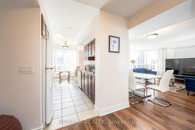 1826 - 500 Doris Ave, Condo with 2 bedrooms, 2 bathrooms and 1 parking in Toronto ON | Image 36