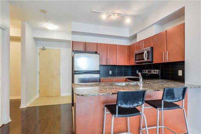 1203 - 3515 Kariya Dr, Condo with 1 bedrooms, 1 bathrooms and 1 parking in Mississauga ON | Image 5
