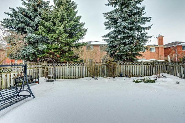 32 Andy Cres, House detached with 4 bedrooms, 3 bathrooms and 3 parking in Vaughan ON | Image 19