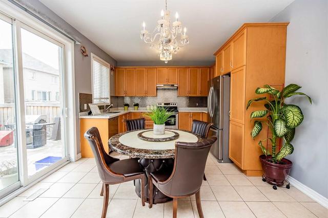 21 Oshawa Dr, House detached with 4 bedrooms, 4 bathrooms and 6 parking in Brampton ON | Image 10