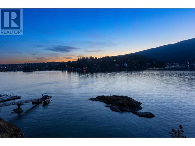 4995 Robson Road, House detached with 4 bedrooms, 4 bathrooms and 4 parking in Belcarra BC | Image 2