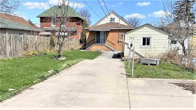 759 Parent Ave, House detached with 3 bedrooms, 2 bathrooms and 3 parking in Windsor ON | Image 17