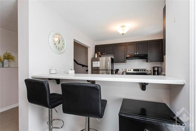 719 Juneberry Lane, Townhouse with 2 bedrooms, 2 bathrooms and 3 parking in Ottawa ON | Image 13